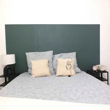 Apartment Renove - Centre & Tram 5min *